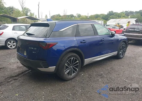 2024 Acura Zdx A-Spec z USA, uszkodzony, nr VIN 4W5KHNRL8RZ518879